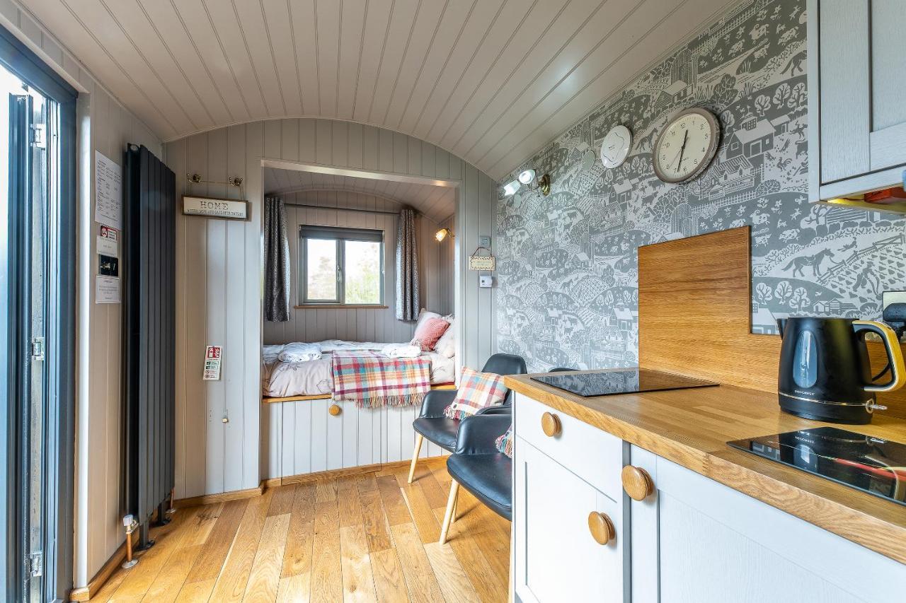 The Little John Petite Cosy Log Cabin - Sleeps 2, Great For Romantic Breaks, Couples, Single Guests, Near Sherwood Forest At Fairview Farm, Nottingham Set In 88 Acres Blidworth Ngoại thất bức ảnh